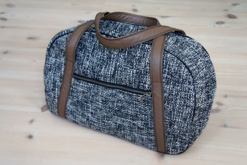 attribut hårdtarbejdende mærke Weekendtaske med læder-hanke - StyleDesignCreate